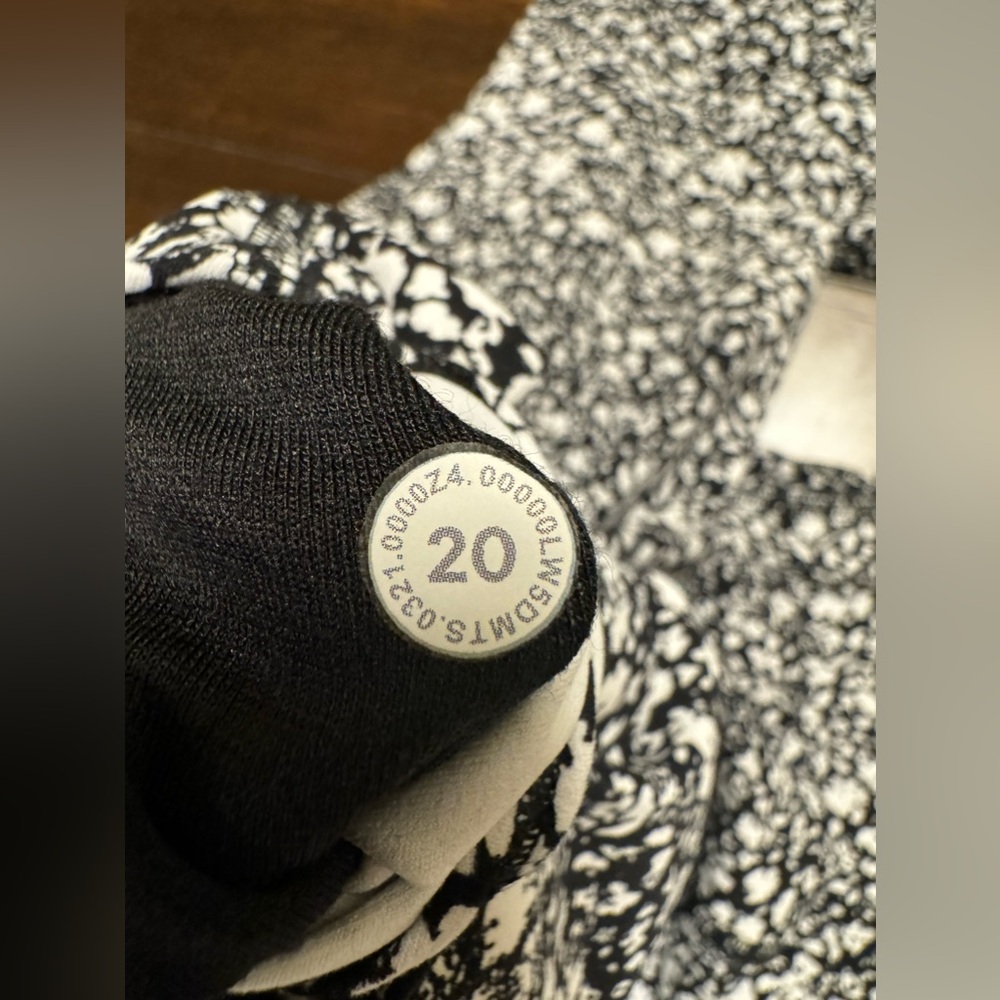 NWOT Lululemon Align High-Rise Pant 25" Venture Floral Alpine White Black - Picture 7 of 10